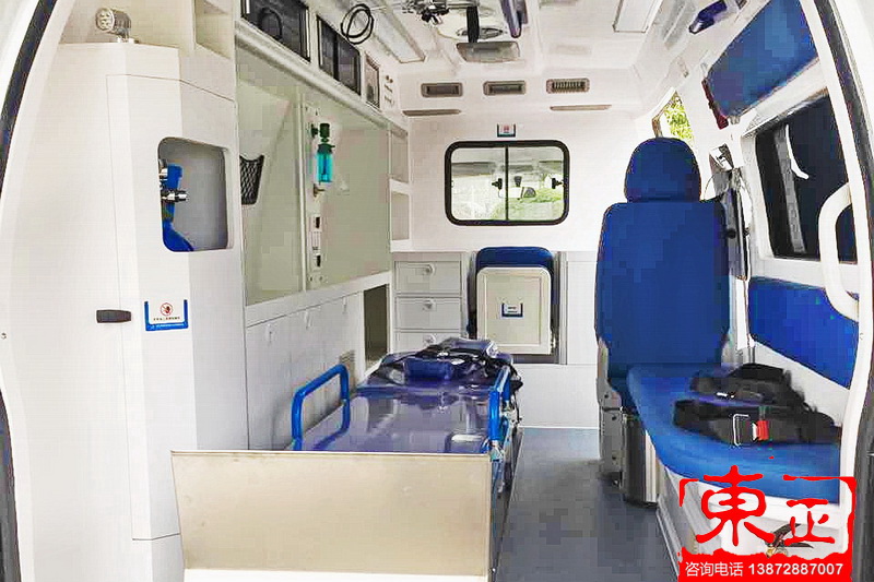 新世代長(cháng)軸中頂救護車(chē)V348監護型醫療艙照片