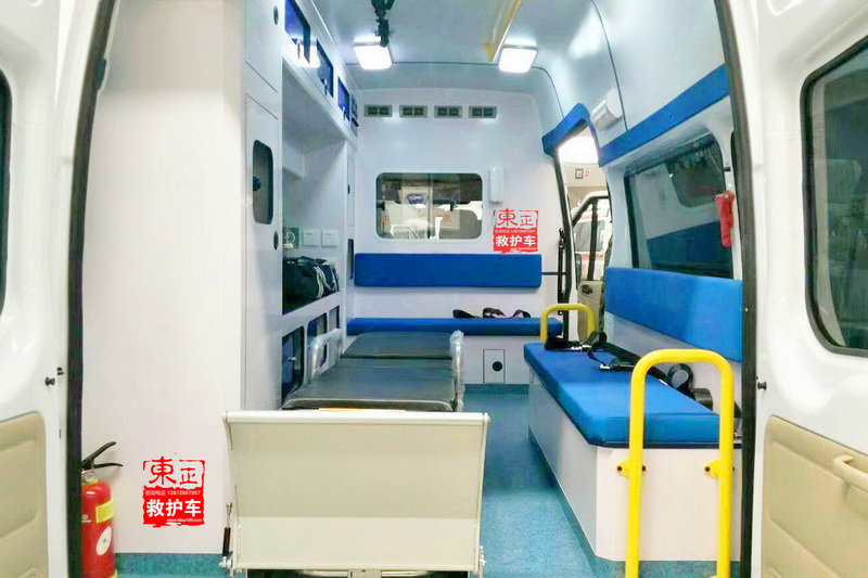 監護型帶臥鋪，40升氧氣瓶