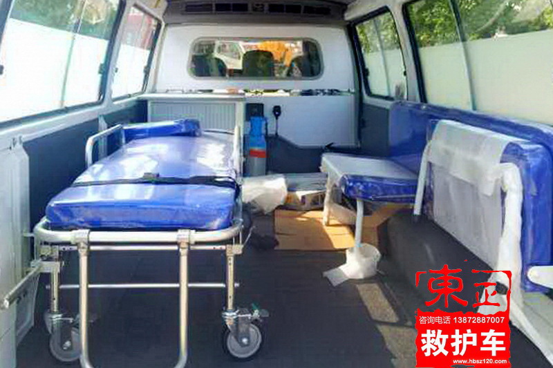 金杯小海獅高頂救護車(chē)原廠(chǎng)內飾圖3