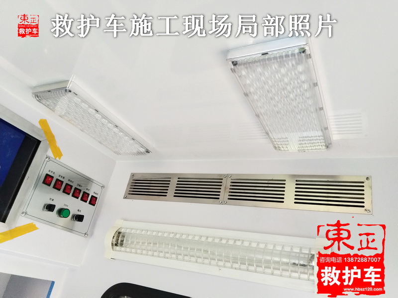 救護車(chē)生產(chǎn)現場(chǎng)照片3